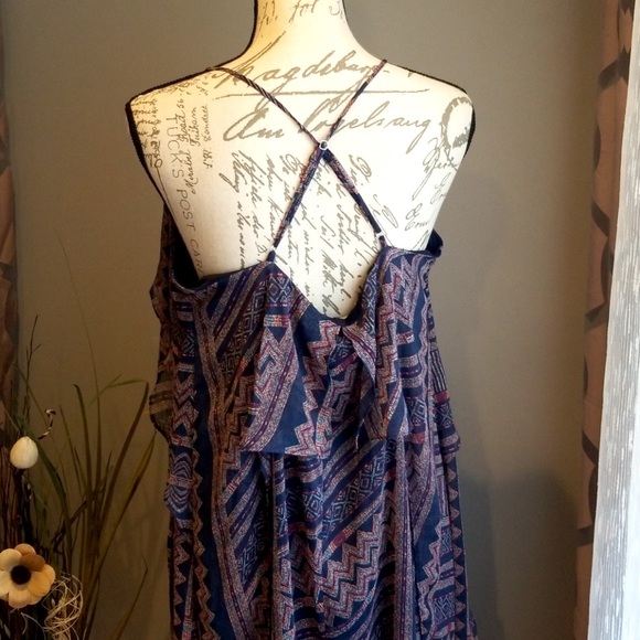 BCBGMazAzria Ruffe Layered Shift Dress - Picture 5 of 8